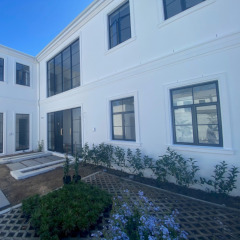 Aluminium cottage pane windows and 1 doors