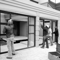 Aluminium stacking door
